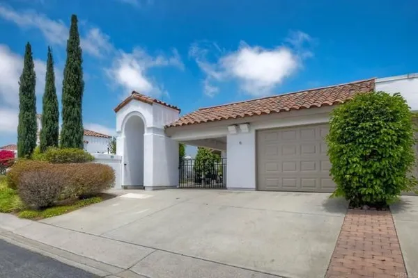 Property Slideshow image 2 of 42 | 4710 majorca way, Oceanside, CA, 92056
