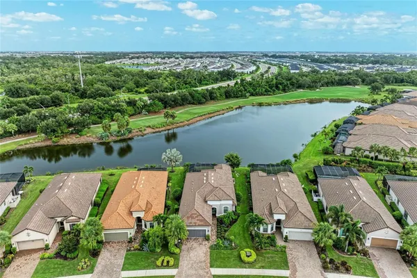 Property Slideshow image 3 of 80 | 13321 sorrento way, Bradenton, FL, 34211