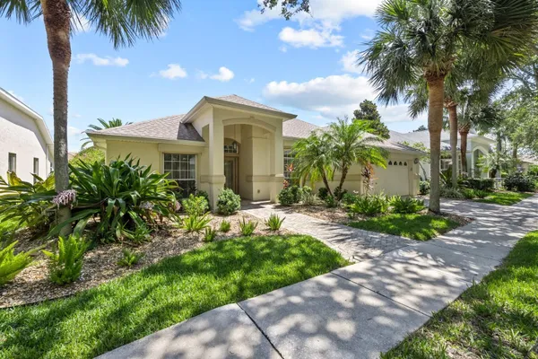 Property Slideshow image 2 of 43 | 18 players cir, Palm Coast, FL, 32137