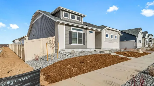Property Slideshow image 2 of 38 | 5161 n quatar st, Aurora, CO, 80019