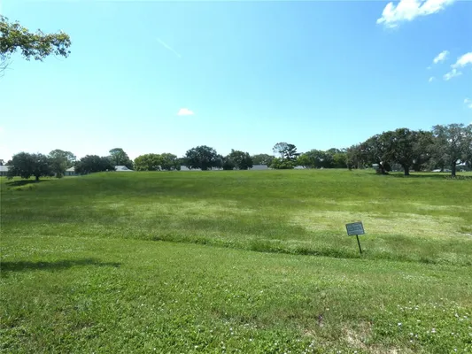 Property Slideshow image 3 of 33 | 11231 dollar lake dr apt 6, Port Richey, FL, 34668