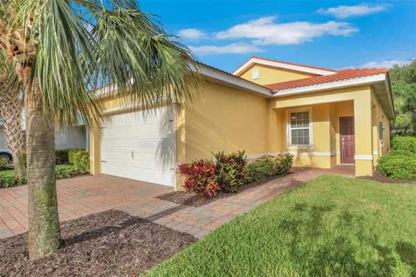 Property Slideshow image 2 of 32 | 2119 summersweet dr, Alva, FL, 33920