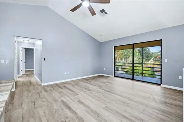 Property Slideshow image 3 of 22 | 5651 gardens dr # 5651, Sarasota, FL, 34243