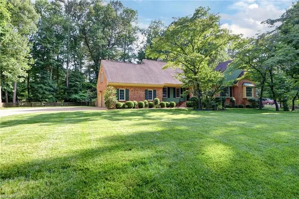 Property Slideshow image 2 of 49 | 207 william barksdale, Williamsburg, VA, 23185
