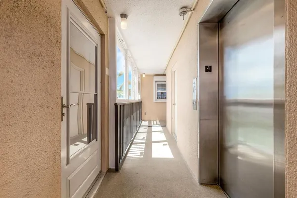 Property Slideshow image 3 of 43 | 7665 sun island dr 407, South Pasadena, FL, 33707