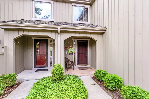 Property Slideshow image 2 of 35 | 789 oak hill rd, Lake Barrington, IL, 60010