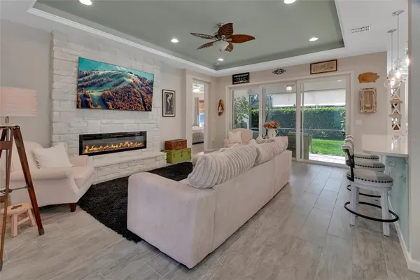 Property Slideshow image 3 of 44 | 245 old moss cir, Deland, FL, 32724