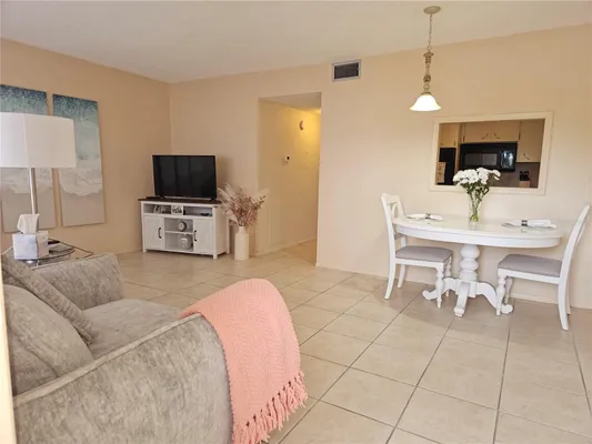 Property Slideshow image 2 of 76 | 2458 columbia dr 66, Clearwater, FL, 33763