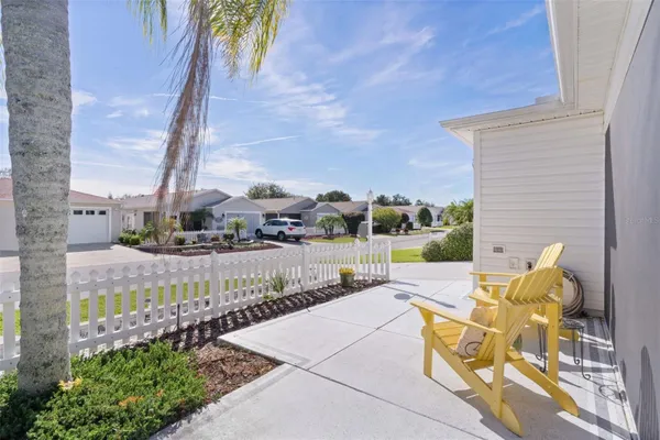 Property Slideshow image 3 of 44 | 2063 thornton ter, The Villages, FL, 32162
