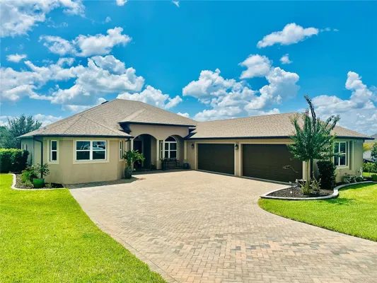 Property Slideshow image 2 of 88 | 6008 apex way, Lady Lake, FL, 32159