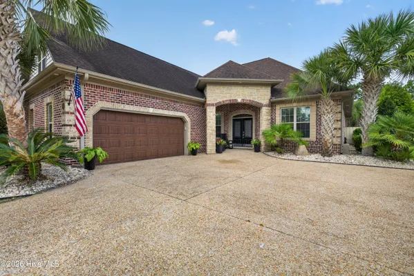 Property Slideshow image 2 of 35 | 6027 mount carmel parke, Wilmington, NC, 28412