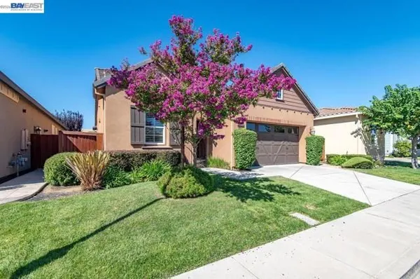 Property Slideshow image 3 of 93 | 1033 malbec ln, Brentwood (Cc), CA, 94513