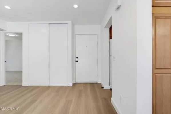 Property Slideshow image 3 of 33 | 291 sequoia ct 34, Thousand Oaks, CA, 91360
