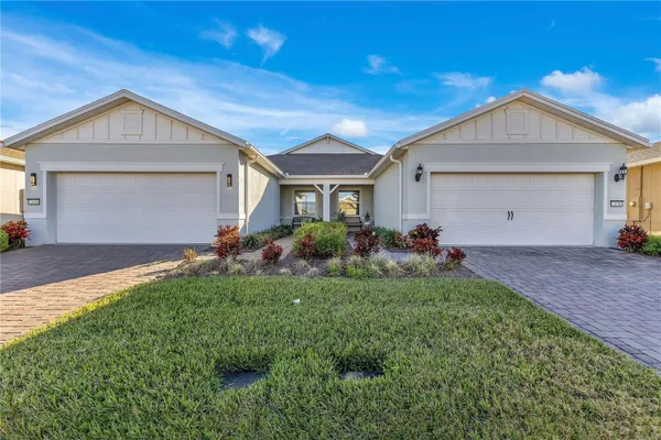 Property Slideshow image 2 of 46 | 2434 cliff way, Saint Cloud, FL, 34771