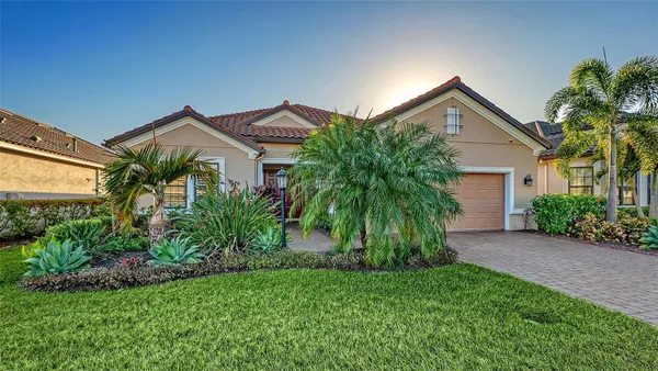 Property Slideshow image 2 of 97 | 15410 derna ter, Lakewood Ranch, FL, 34211