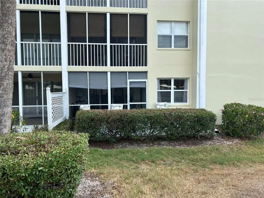 Property Slideshow image 2 of 31 | 433 cerromar ln 331, Venice, FL, 34293