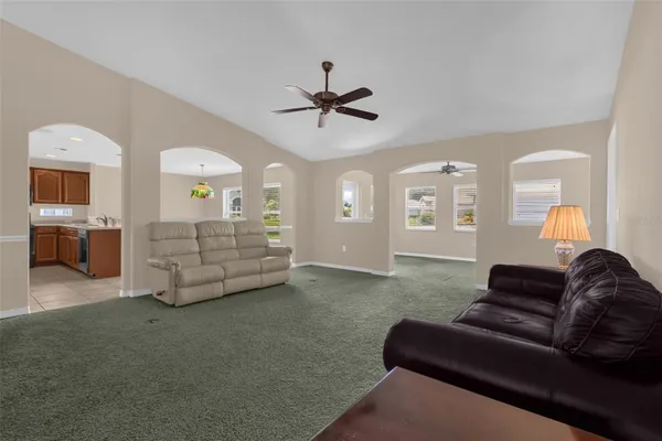 Property Slideshow image 3 of 48 | 5901 candle glow pl, Leesburg, FL, 34748
