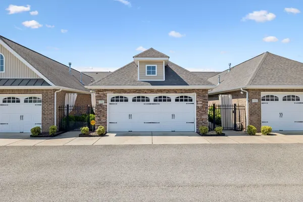 Property Slideshow image 3 of 32 | 395 devon chase hl 1102, Gallatin, TN, 37066