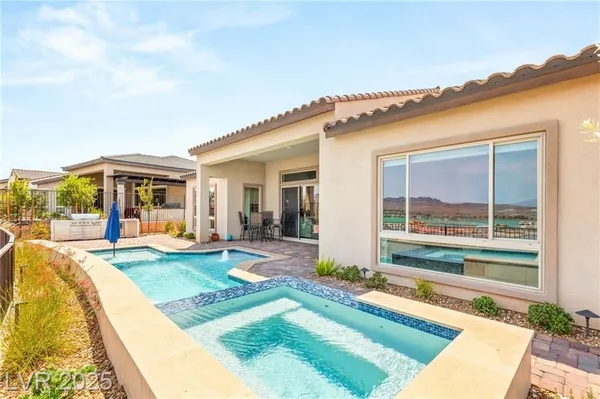 Property Slideshow image 2 of 70 | 160 stone mesa ct, Henderson, NV, 89011