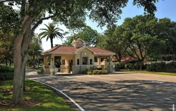 Property Slideshow image 3 of 42 | 1732 kestral park way 43, Sarasota, FL, 34231