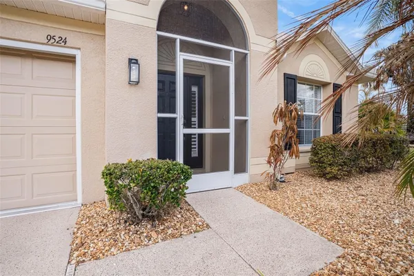 Property Slideshow image 3 of 33 | 9524 rolling cir, San Antonio, FL, 33576