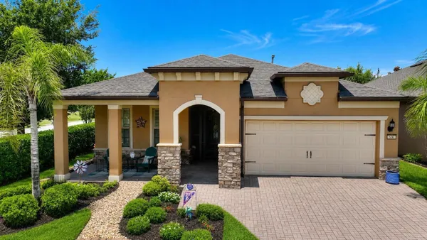 Property Slideshow image 2 of 78 | 556 zamora way, Davenport, FL, 33837