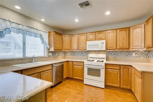Property Slideshow image 2 of 31 | 10009 netherton dr, Las Vegas, NV, 89134