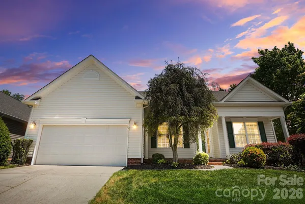 Property Slideshow image 2 of 48 | 766 platinum dr, Fort Mill, SC, 29708