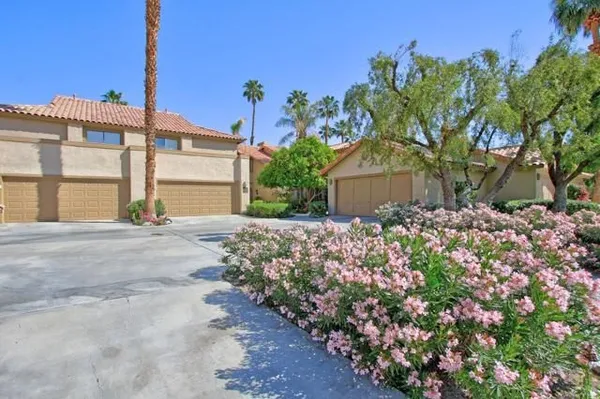 Property Slideshow image 3 of 13 | 79804 olympia flds, La Quinta, CA, 92253
