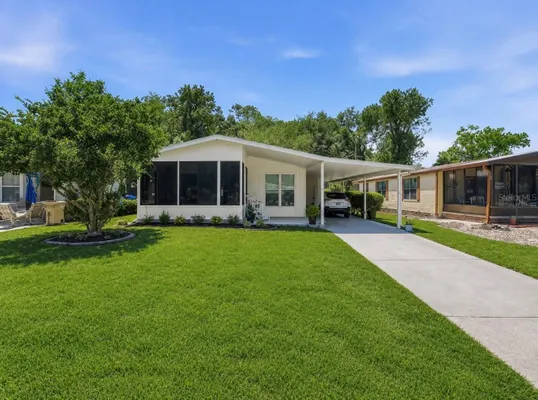 Property Slideshow image 2 of 19 | 320 westwood dr, Leesburg, FL, 34748