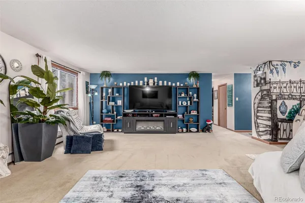 Property Slideshow image 3 of 27 | 9355 e center ave apt 8b, Denver, CO, 80247