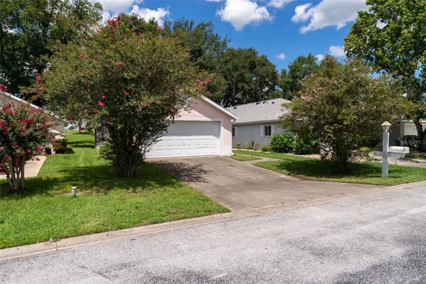 Property Slideshow image 2 of 50 | 1920 nw 50th cir, Ocala, FL, 34482