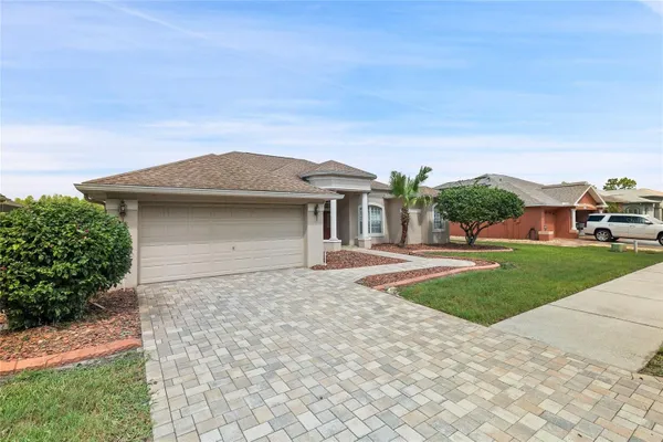 Property Slideshow image 3 of 26 | 7154 melogold cir, Land O Lakes, FL, 34637