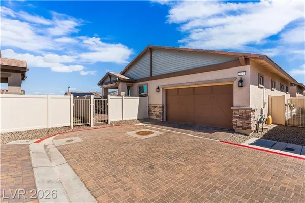 Property Slideshow image 2 of 64 | 774 lilac oak st, Henderson, NV, 89011