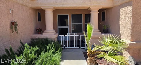 Property Slideshow image 3 of 4 | 2453 desert sands dr, Las Vegas, NV, 89134