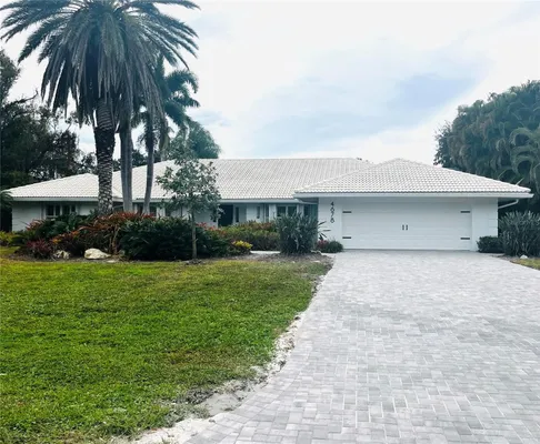 Property Slideshow image 2 of 41 | 4678 pine harrier dr, Sarasota, FL, 34231