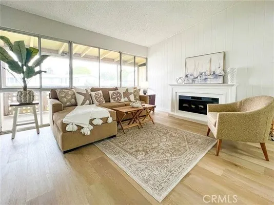 Property Slideshow image 2 of 13 | 13181 del monte dr # m12-38e, Seal Beach, CA, 90740
