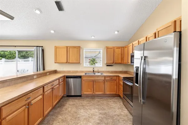 Property Slideshow image 3 of 19 | 430 calvert ter, The Villages, FL, 32162