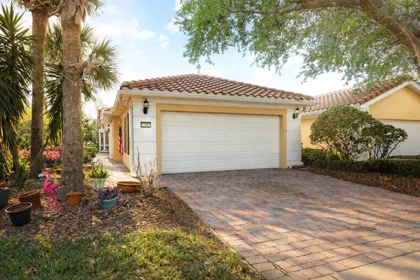 Property Slideshow image 3 of 30 | 12017 kajetan ln, Orlando, FL, 32827
