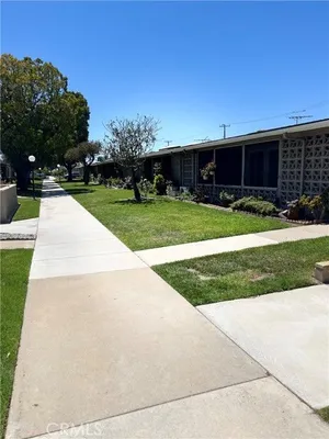 Property Slideshow image 2 of 9 | 1330 oakmont rd, Seal Beach, CA, 90740