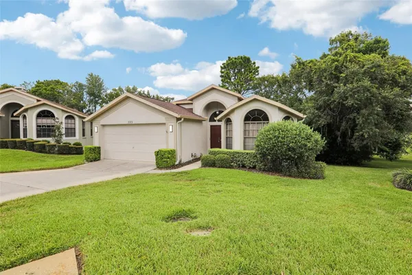 Property Slideshow image 3 of 32 | 533 bent oak ct, Spring Hill, FL, 34609