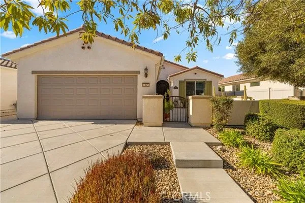 Property Slideshow image 2 of 31 | 1385 via la presa, Hemet, CA, 92545