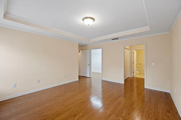 Property Slideshow image 3 of 63 | 633 forest glen cir, Murfreesboro, TN, 37128