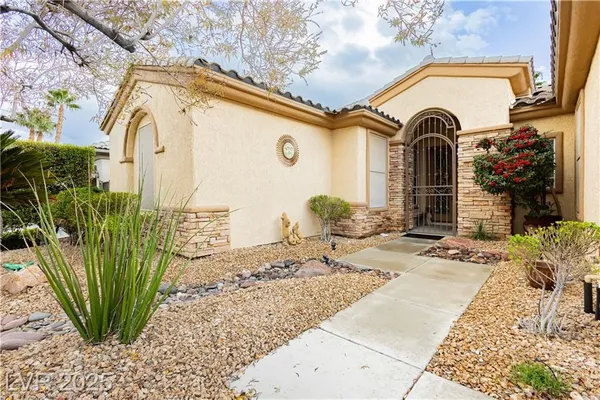 Property Slideshow image 3 of 45 | 10347 profeta ct, Las Vegas, NV, 89135