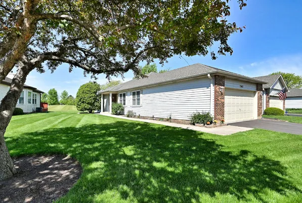 Property Slideshow image 2 of 49 | 13612 s magnolia dr, Plainfield, IL, 60544