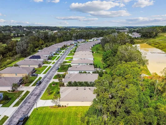 Property Slideshow image 3 of 69 | 12322 eastpointe dr, Dade City, FL, 33525