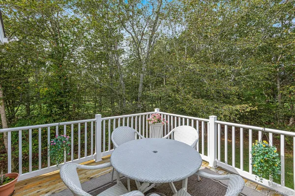 Property Slideshow image 2 of 22 | 4006 saint andrews ave, Riverhead, NY, 11901