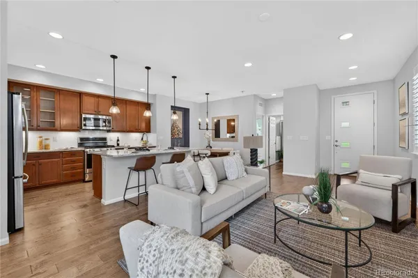Property Slideshow image 3 of 37 | 7287 w adriatic cir, Lakewood, CO, 80227