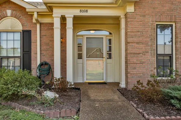 Property Slideshow image 2 of 28 | 8008 sunrise cir, Franklin, TN, 37067