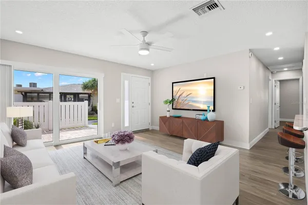 Property Slideshow image 2 of 28 | 2723 sherbrooke ln b, Palm Harbor, FL, 34684